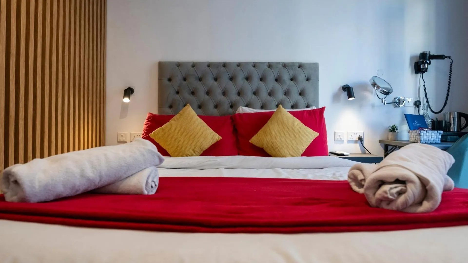 Mandera'S Boutique Suites & Dorms Βαλέτα Πανσιόν
