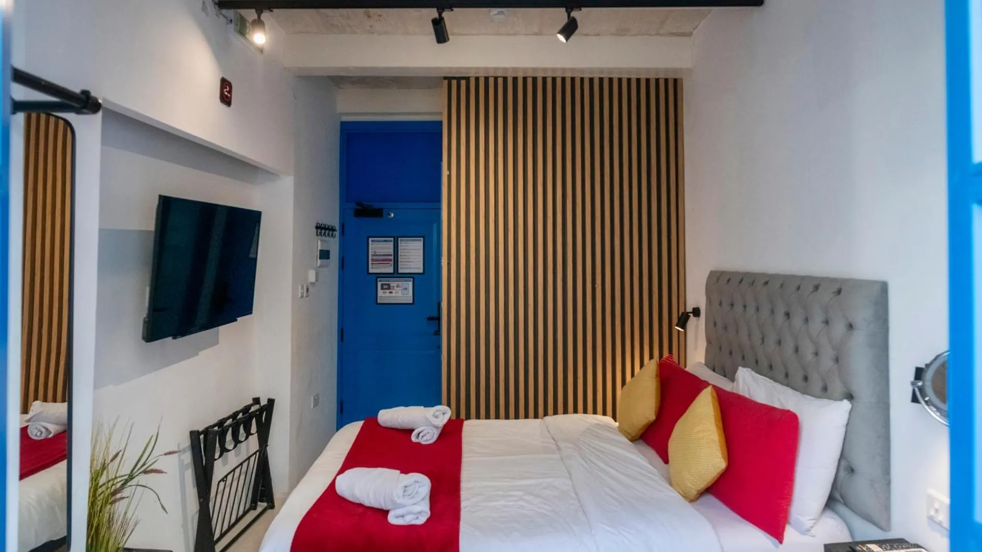 Mandera'S Boutique Suites & Dorms La Valeta