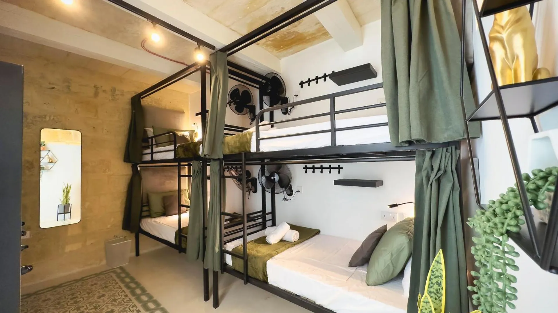 Mandera'S Boutique Suites & Dorms Valletta