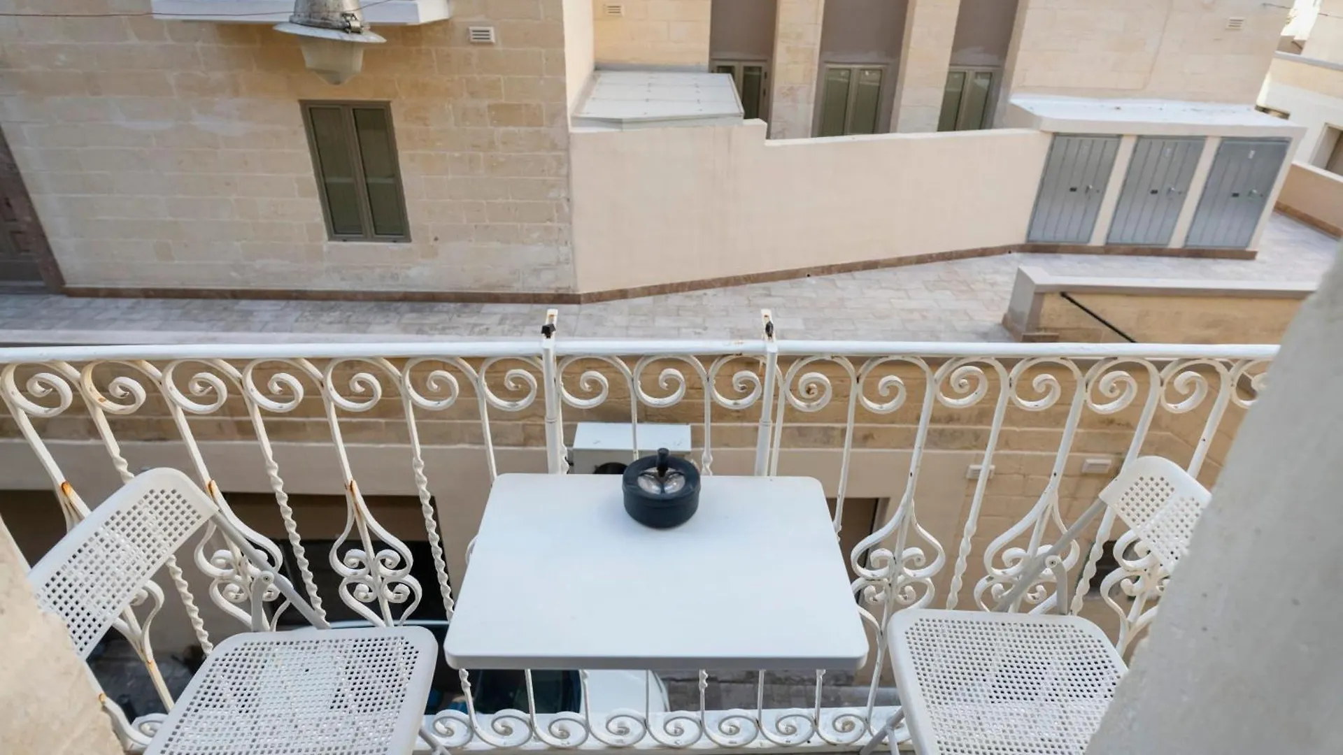 Mandera'S Boutique Suites & Dorms Valletta Penzion