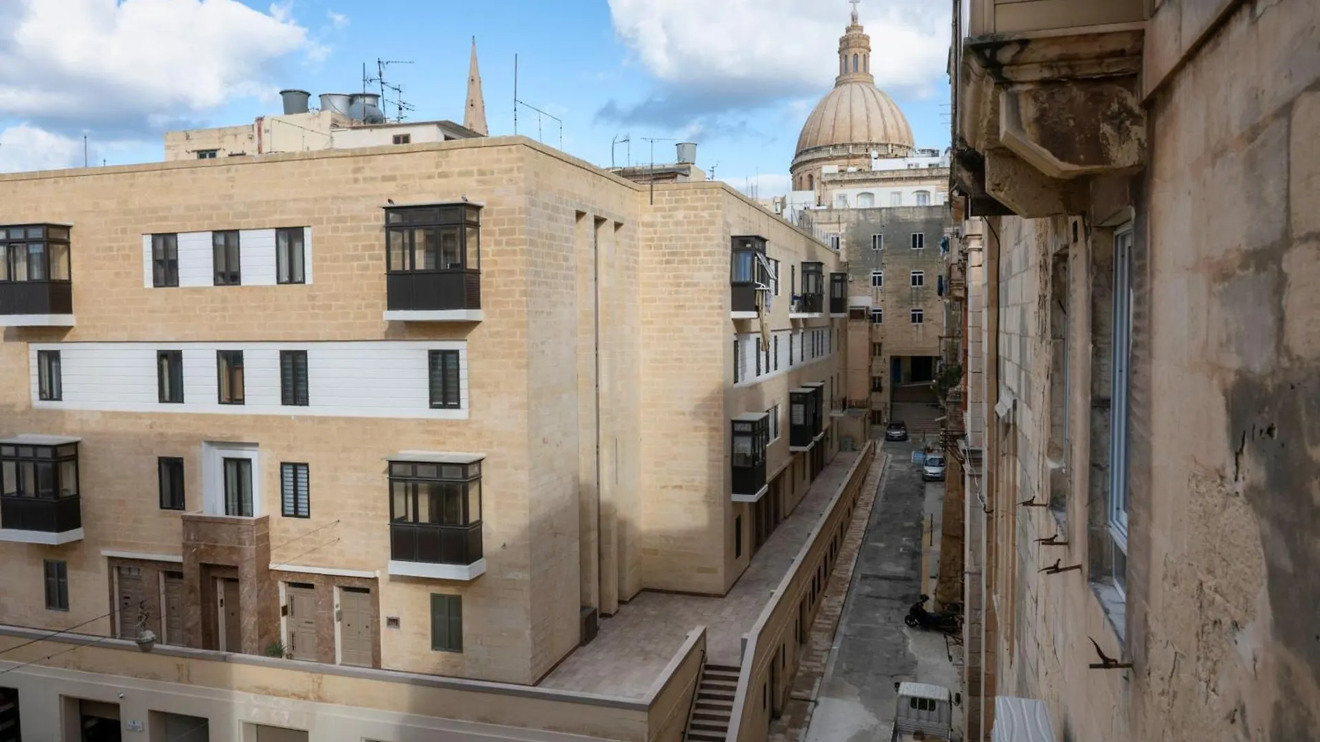 Mandera'S Boutique Suites & Dorms Valletta 0*,